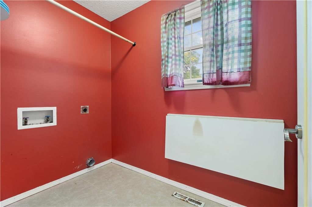 1302 W 4th Street — photo 9