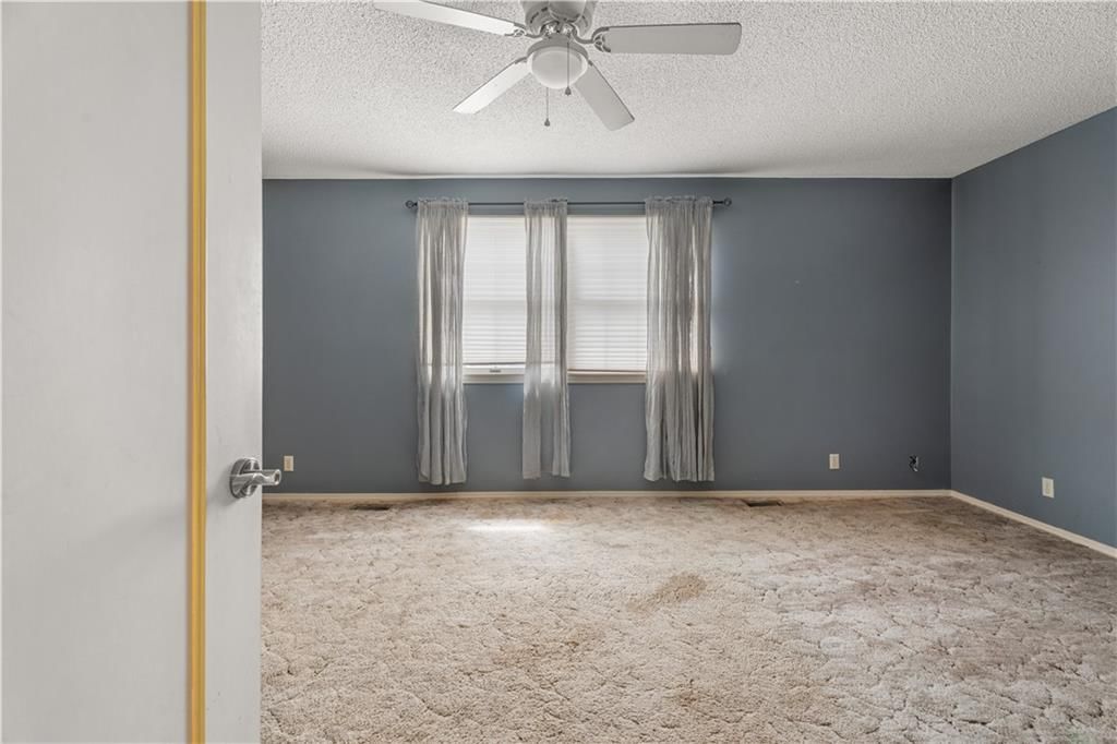 1302 W 4th Street — photo 22