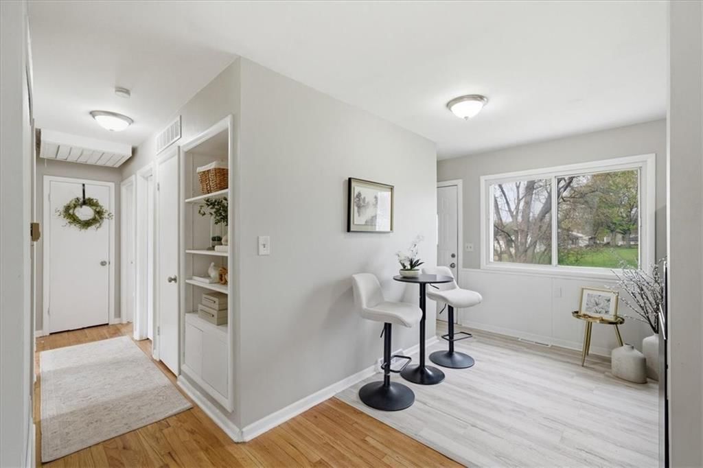 5200 S Delaware Avenue — photo 5
