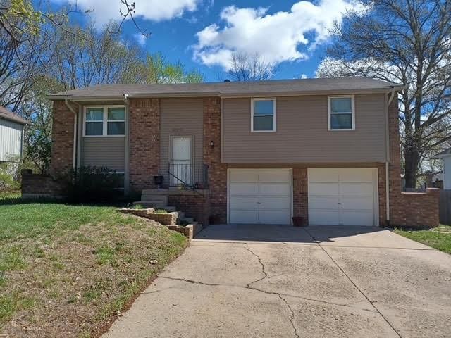 13001 S Sycamore Street — photo 1