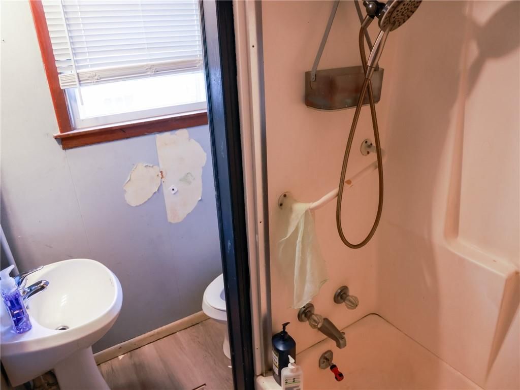 432 W Crowder Road — photo 8