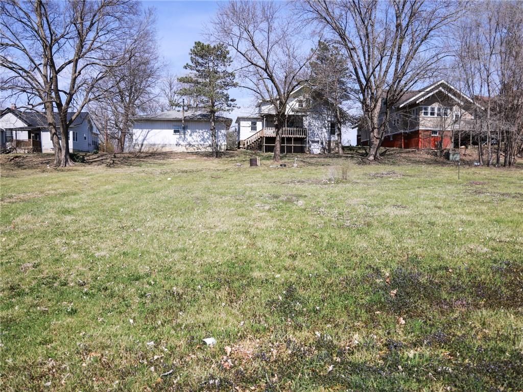 432 W Crowder Road — photo 22