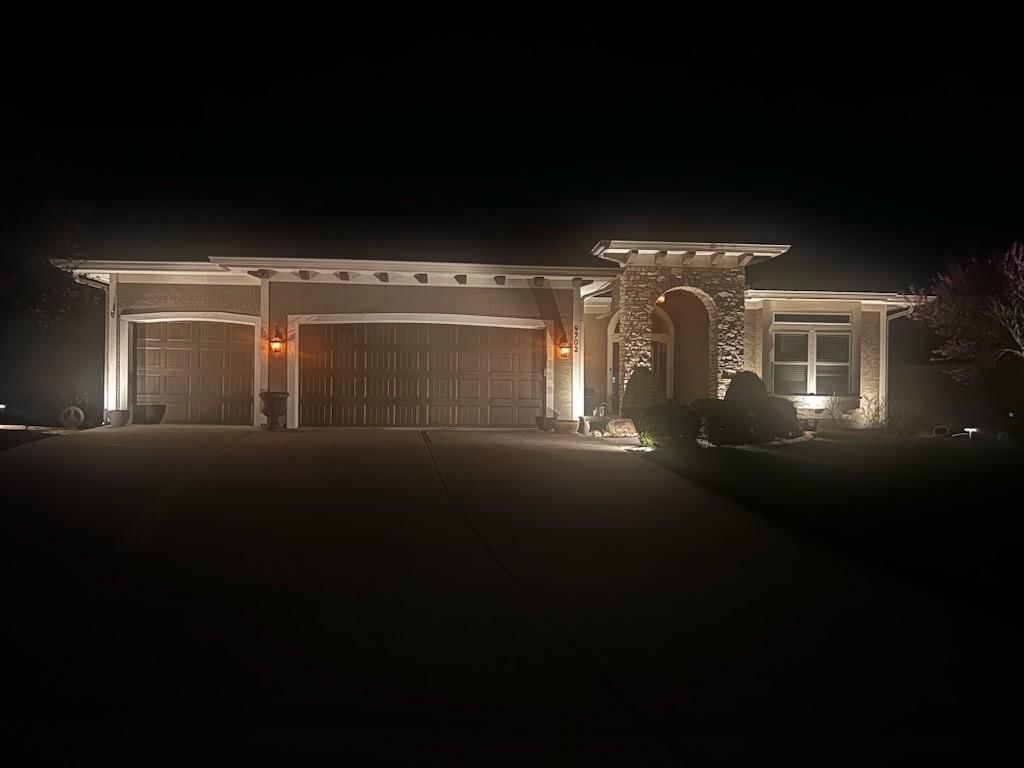 9702 Shady Bend Circle — photo 2