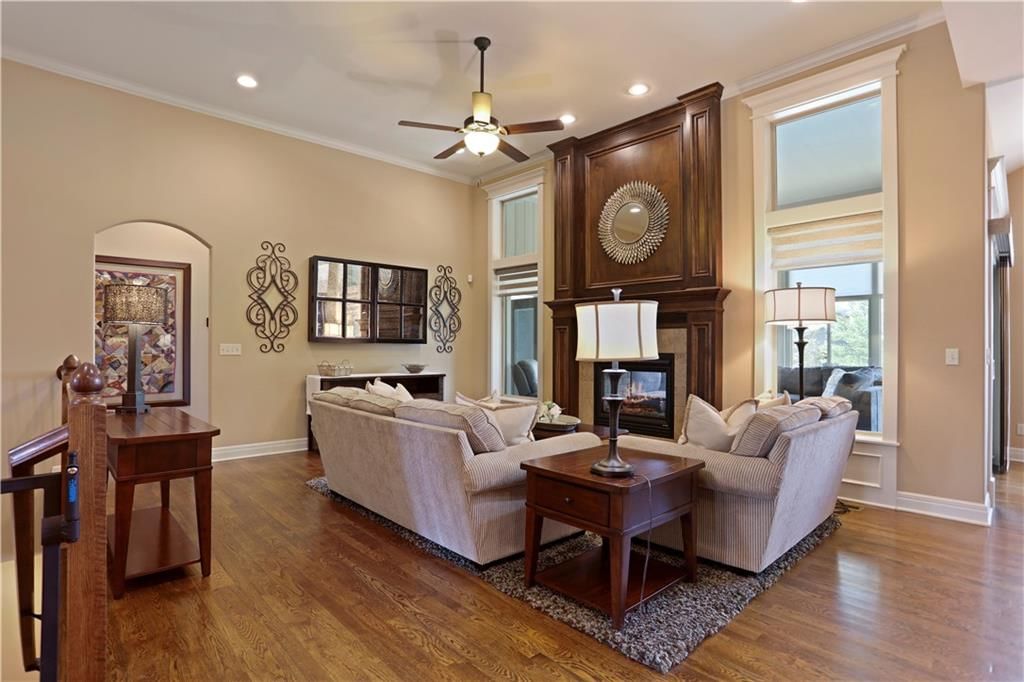 9702 Shady Bend Circle — photo 5