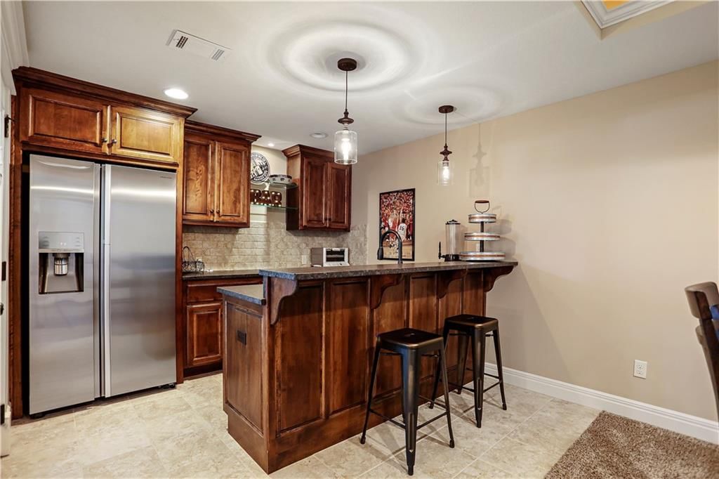 9702 Shady Bend Circle — photo 33