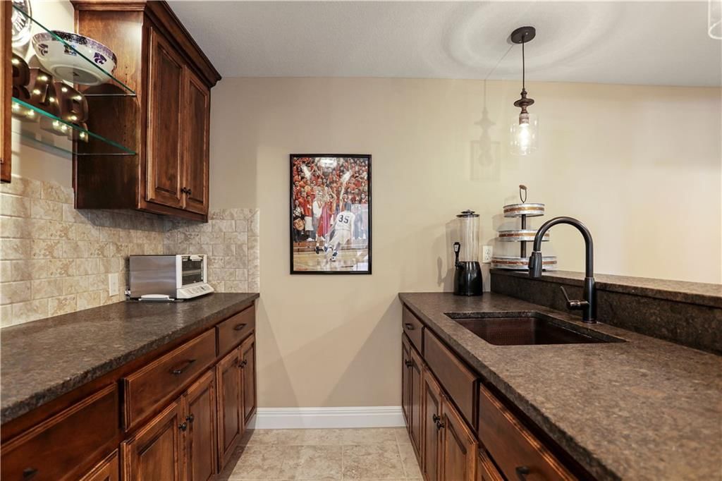 9702 Shady Bend Circle — photo 34
