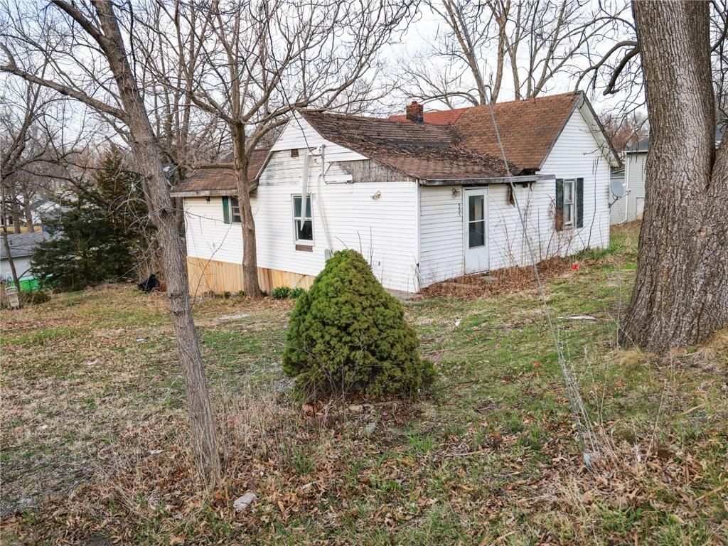 905 E Grant Street — photo 2