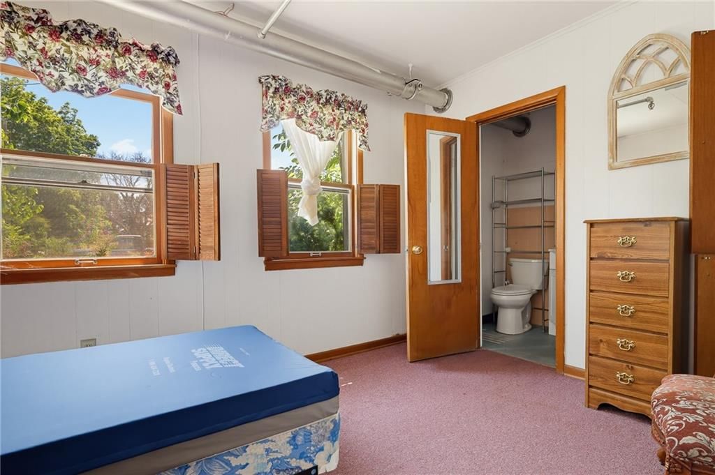 308 S Broadway Street — photo 14