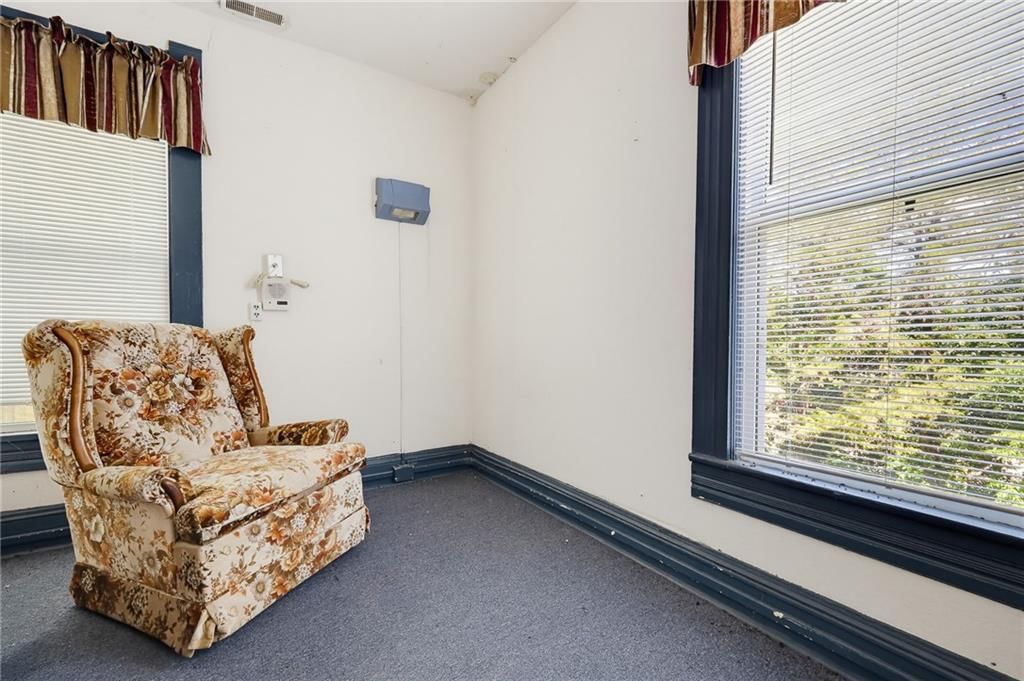 308 S Broadway Street — photo 41