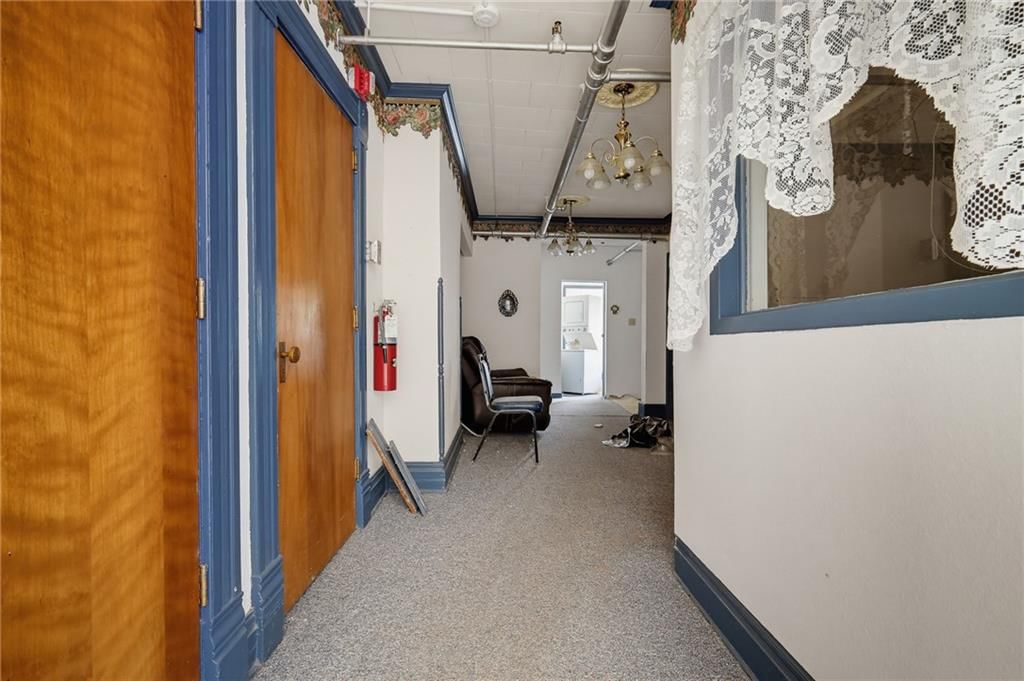 308 S Broadway Street — photo 45