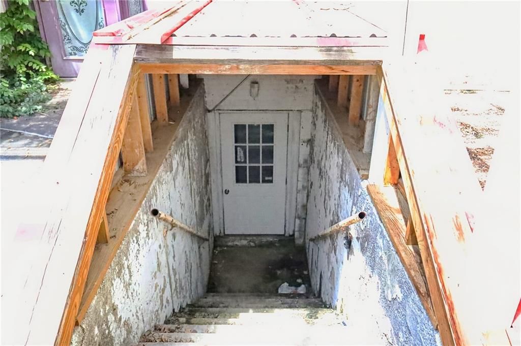 308 S Broadway Street — photo 82