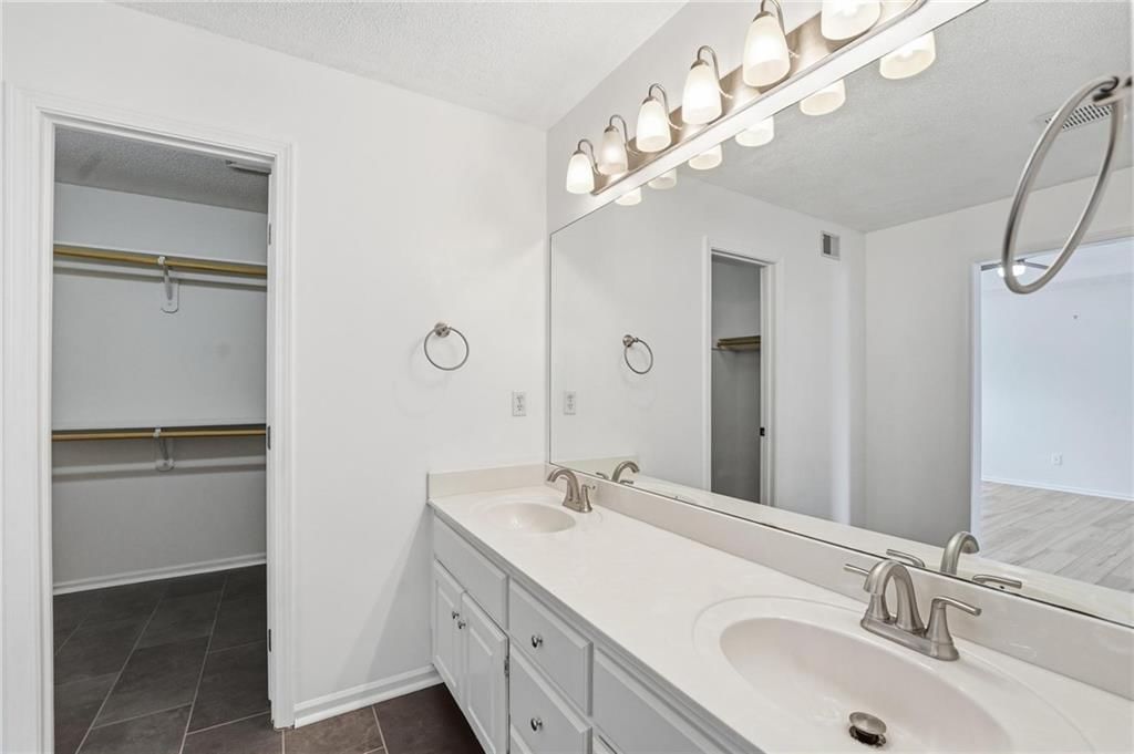 12437 S Pine Street — photo 22