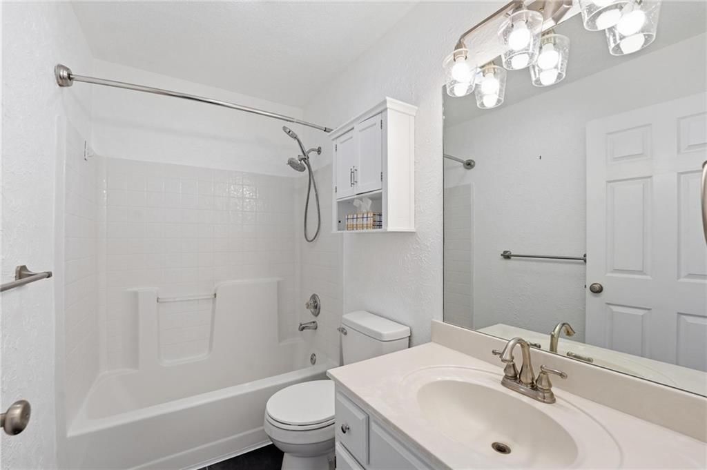 12437 S Pine Street — photo 29