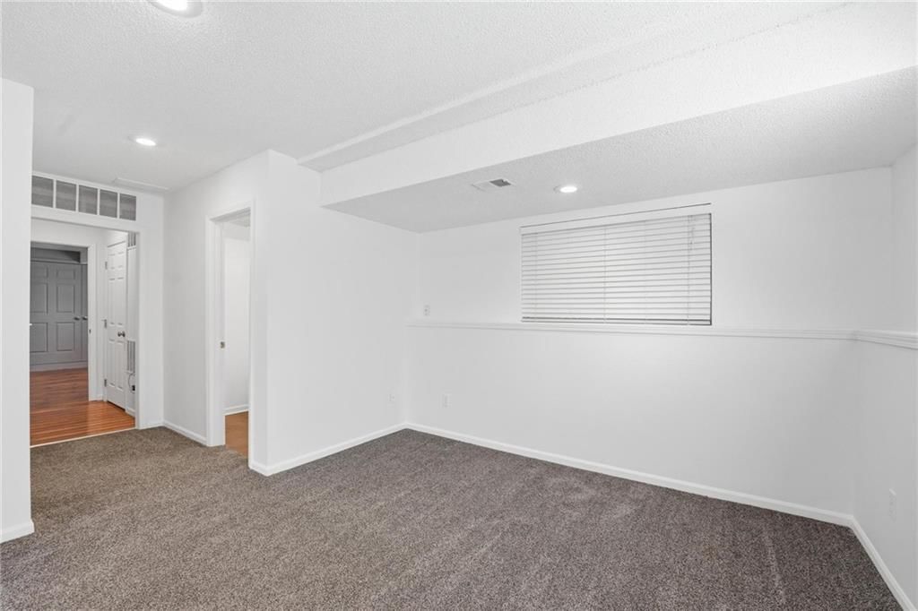 12437 S Pine Street — photo 38