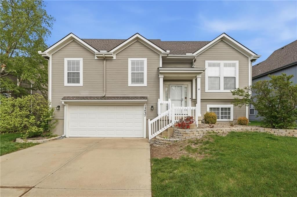 12437 S Pine Street — photo 48