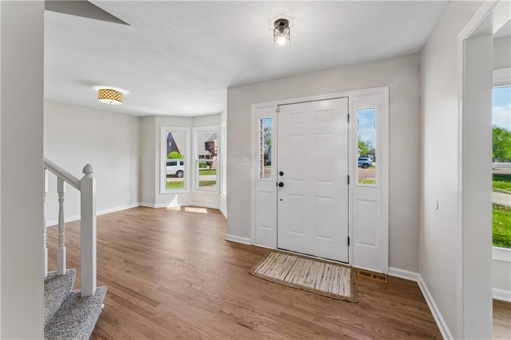 14985 Forest View Court — photo 4