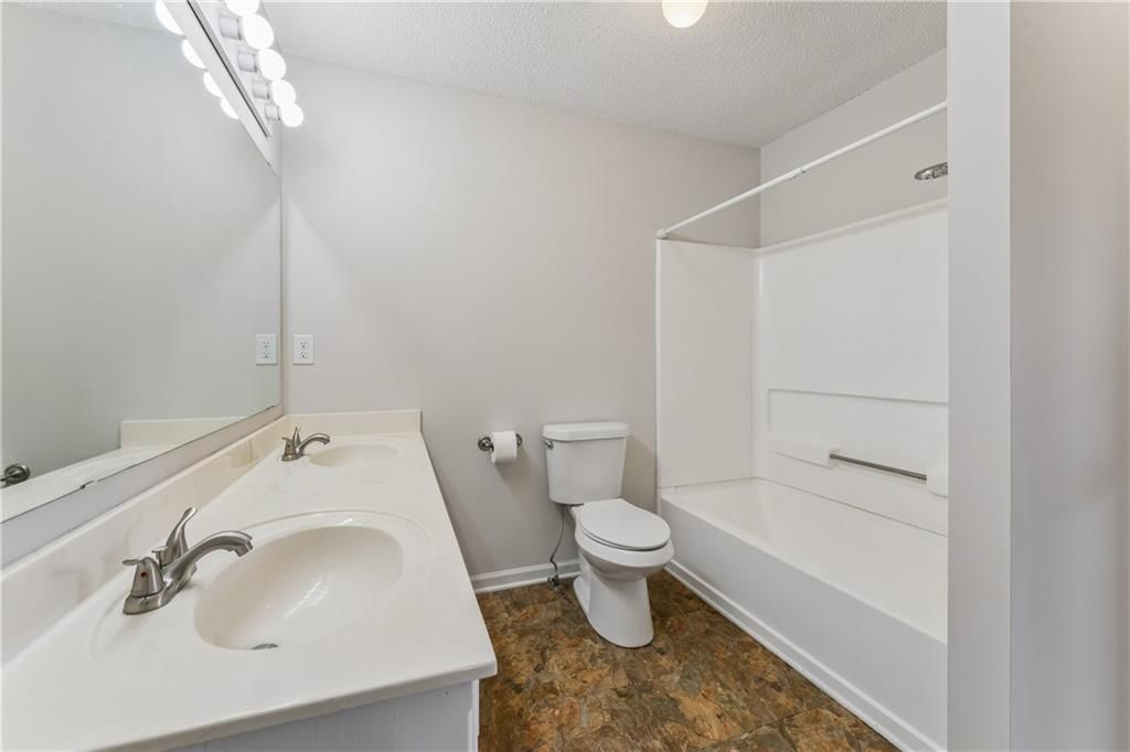 14985 Forest View Court — photo 39