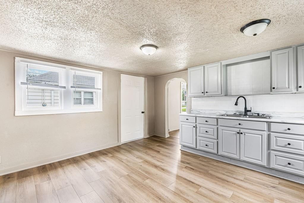 903 W Valley Street — photo 13