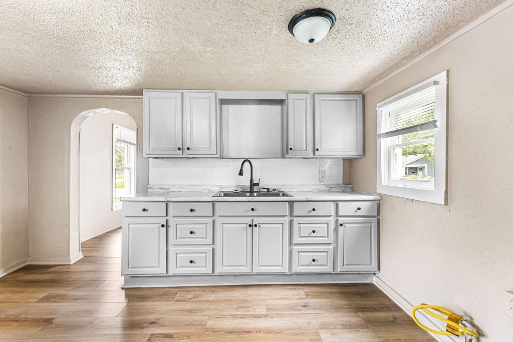 903 W Valley Street — photo 14