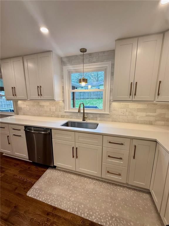 5709 W 78th Street — photo 9