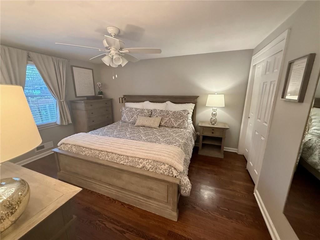 5709 W 78th Street — photo 13