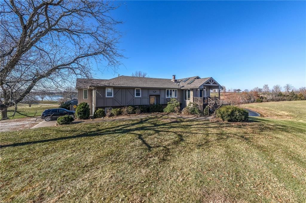 10921 City Lake Drive, Higginsville, MO