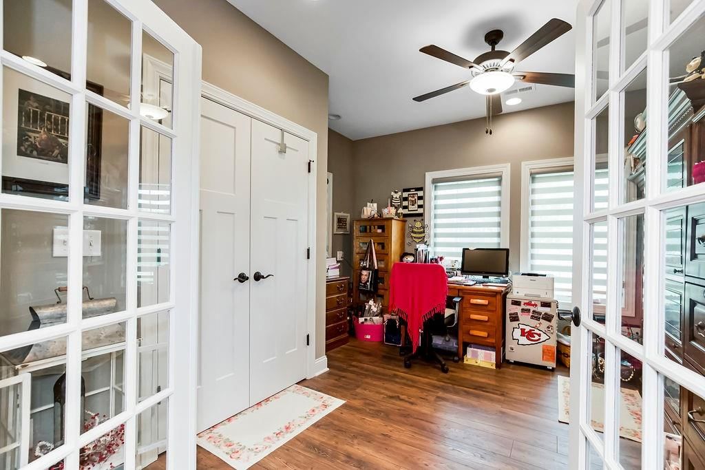 1733 S Chestnut Street — photo 17