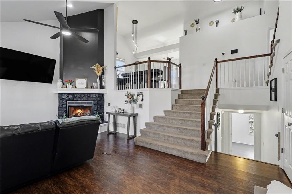 20515 W 220th Terrace — photo 4