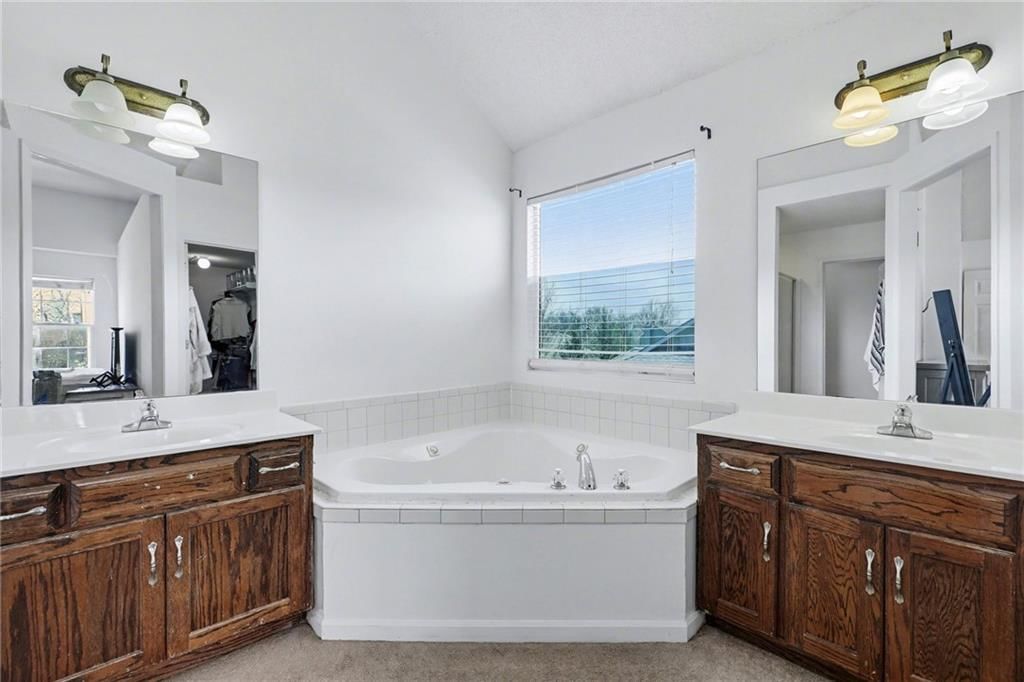 20515 W 220th Terrace — photo 12