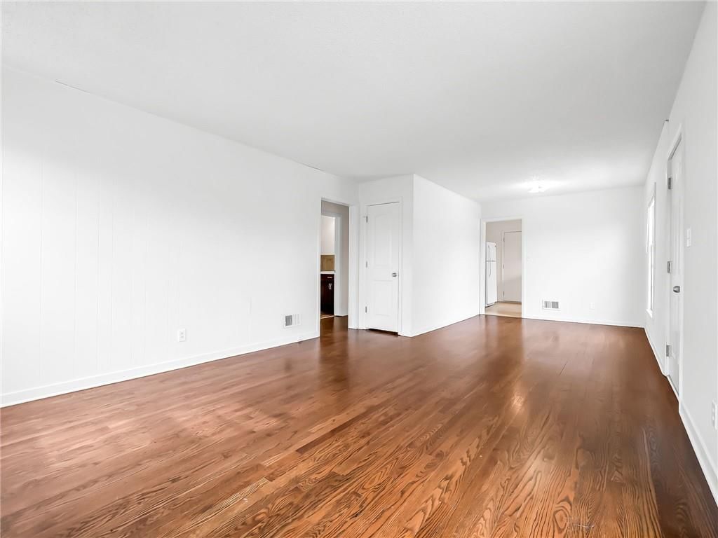 703 Hillside Avenue — photo 11