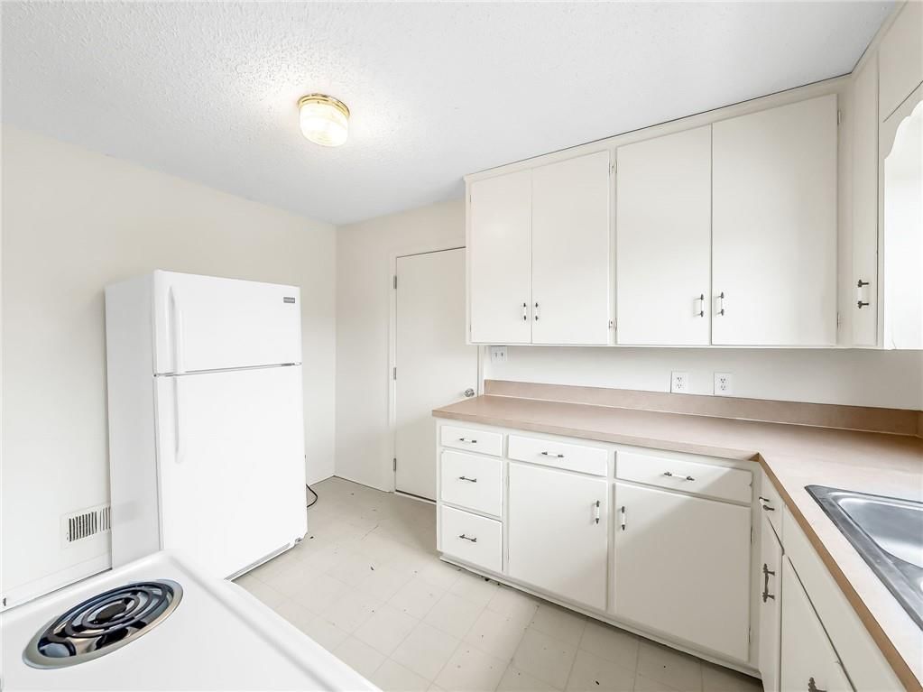 703 Hillside Avenue — photo 15