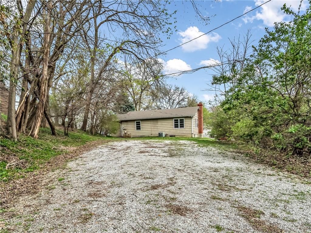 703 Hillside Avenue — photo 22