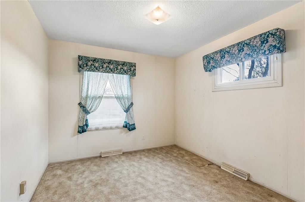 843 Sherrill Avenue — photo 14