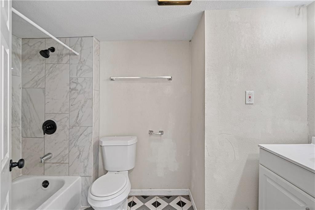 3868 E 59th Street — photo 7