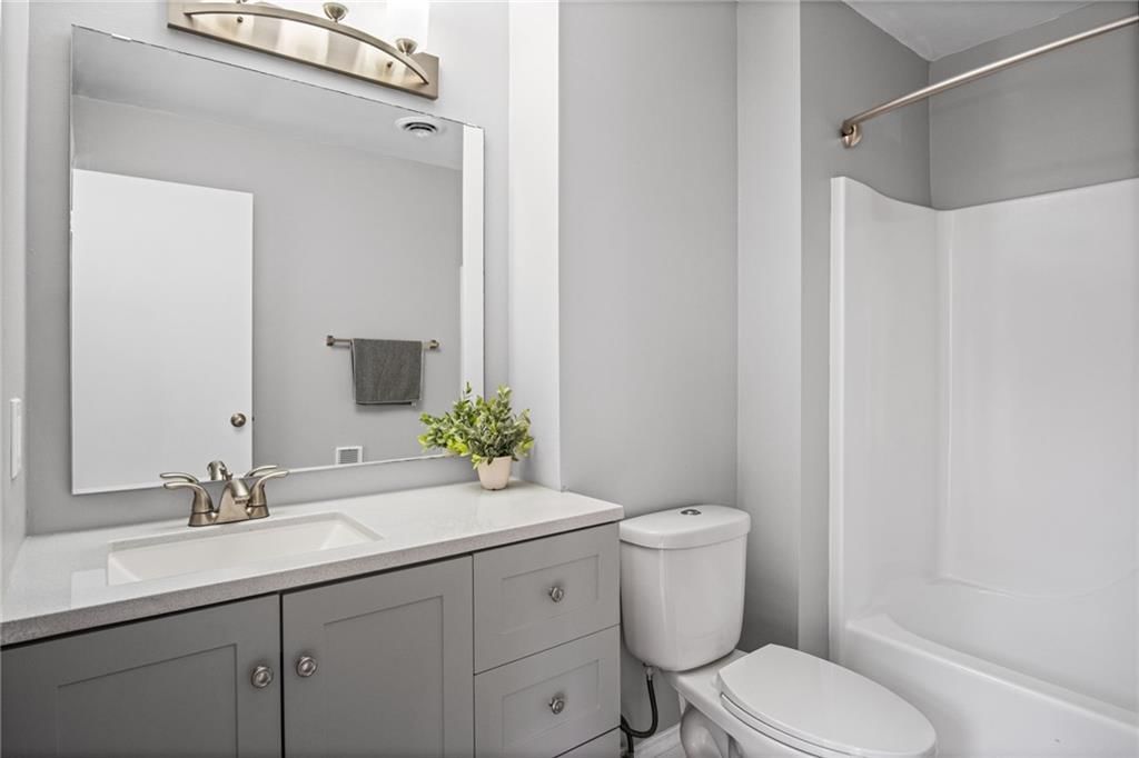 113 W 5th Street — photo 13