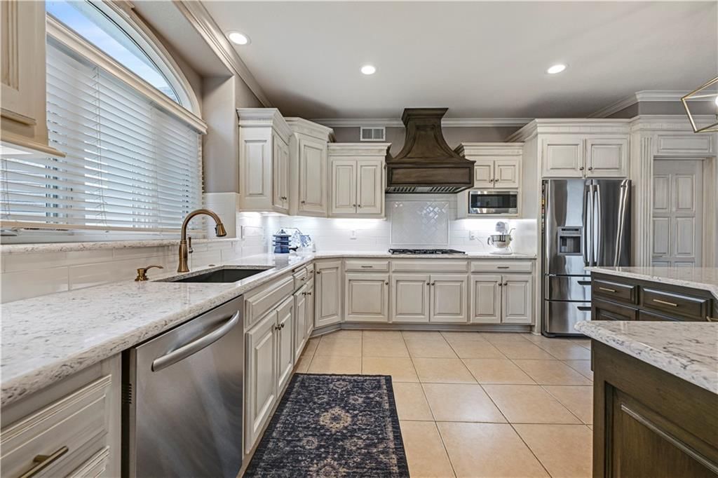 14105 Belinder Street — photo 21