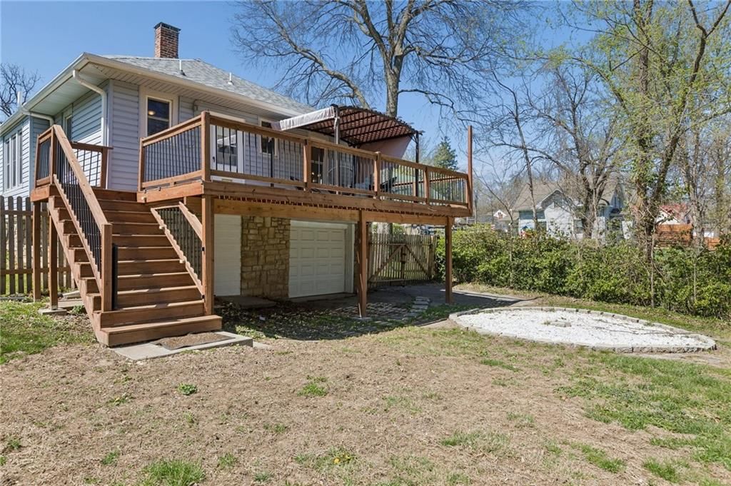 129 N Fairview Avenue — photo 26