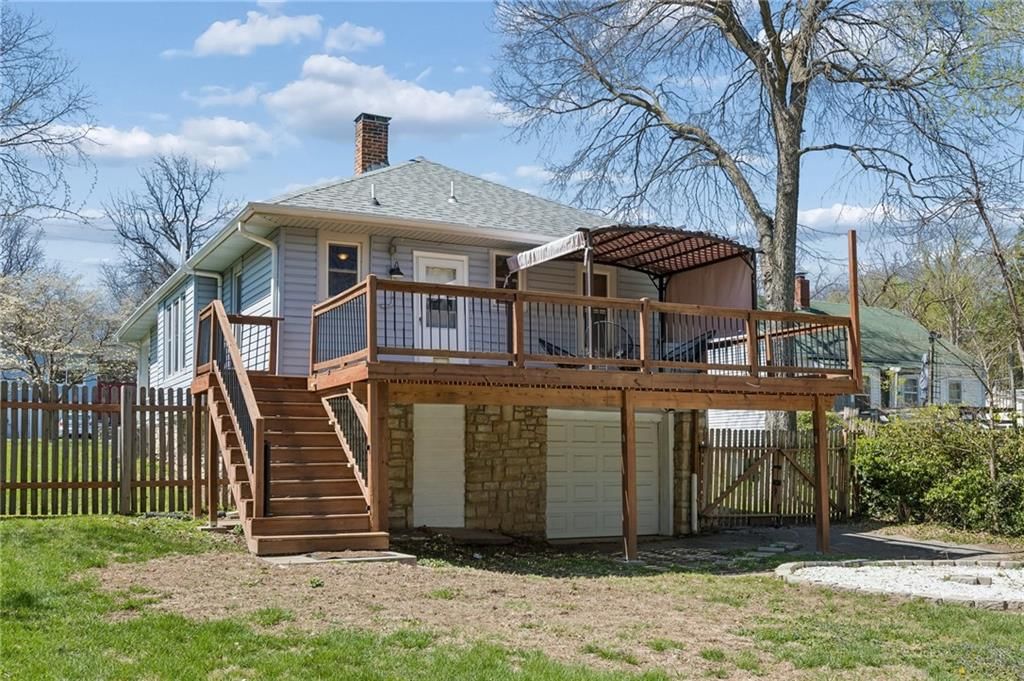 129 N Fairview Avenue — photo 27
