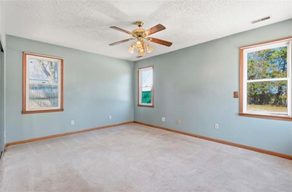 206 Alberta Street — photo 10