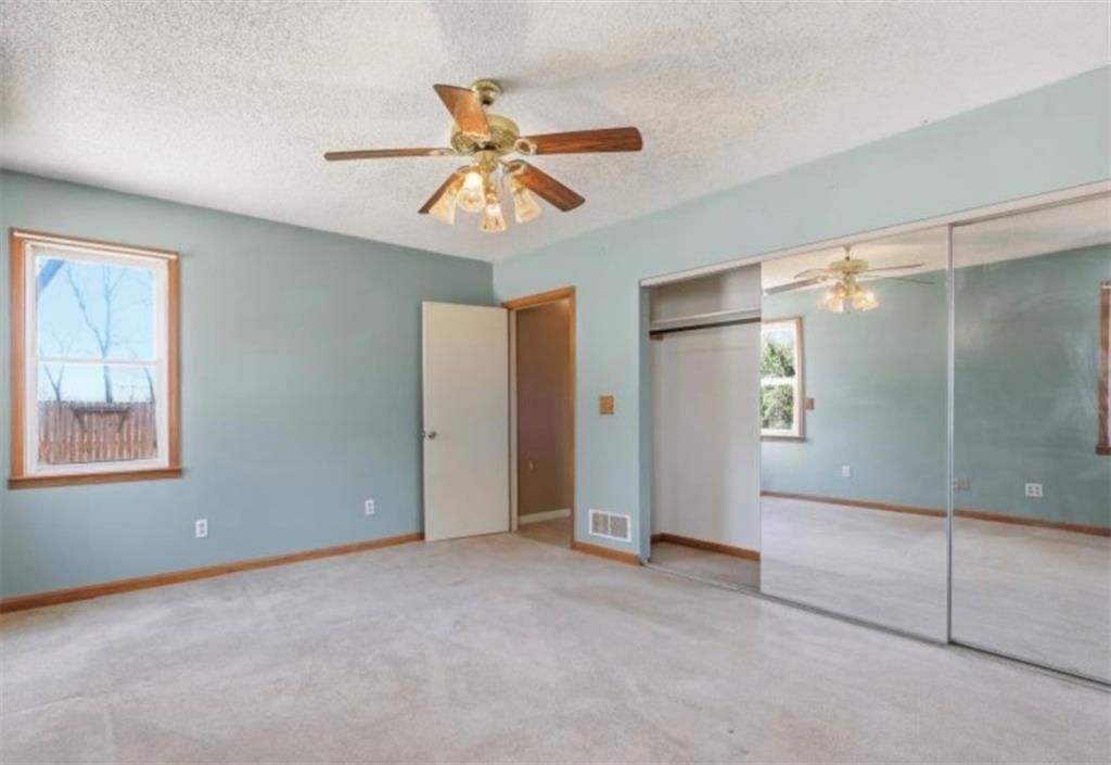 206 Alberta Street — photo 11