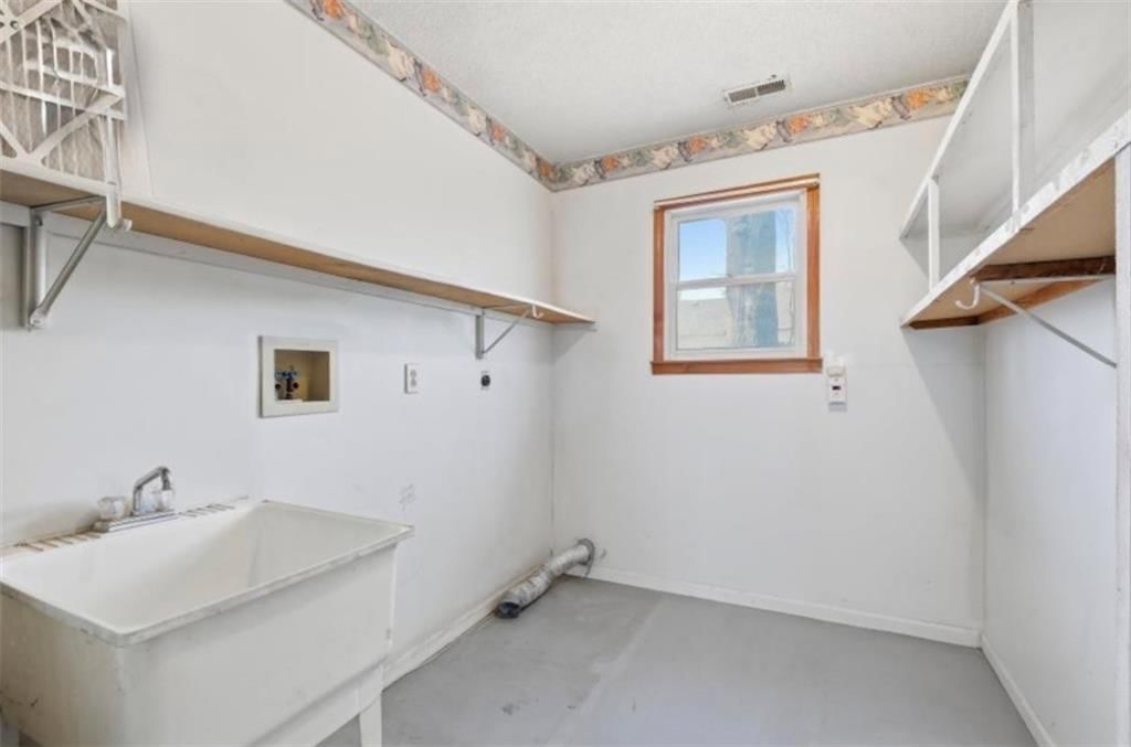 206 Alberta Street — photo 13