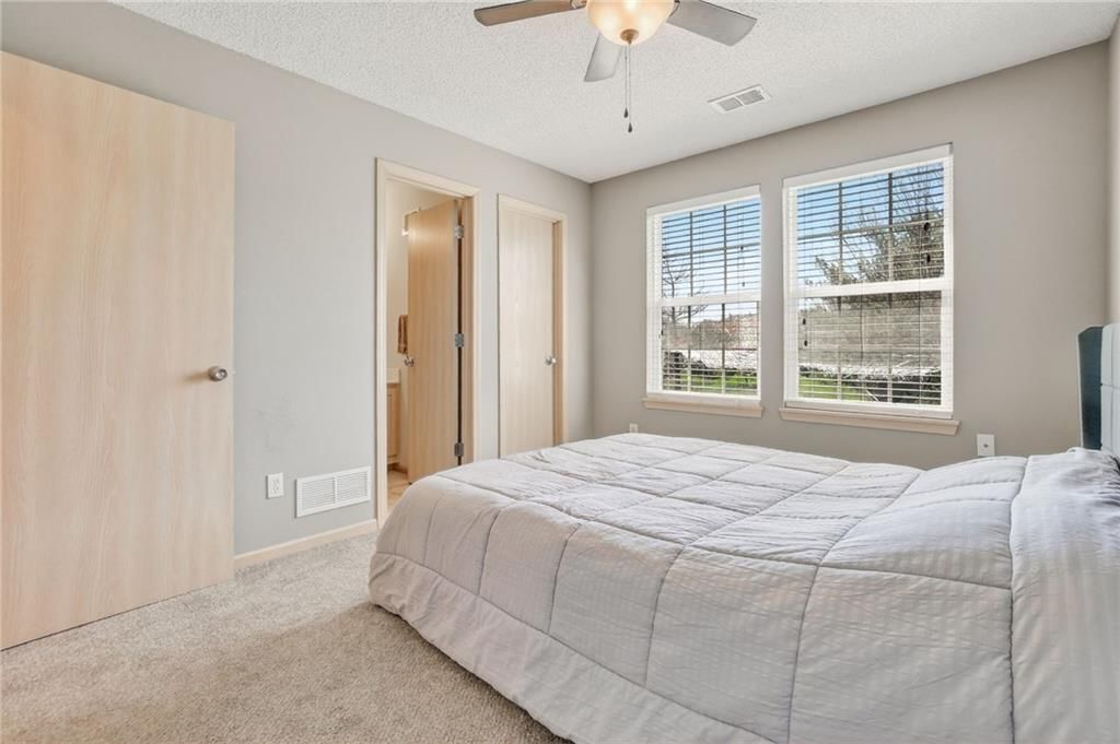 8104 N Lawn Avenue — photo 11