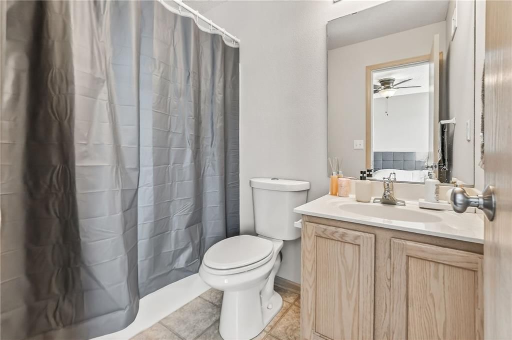 8104 N Lawn Avenue — photo 12
