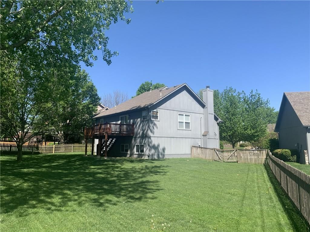 16385 W 156TH Terrace — photo 4
