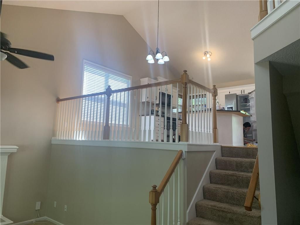 16385 W 156TH Terrace — photo 8