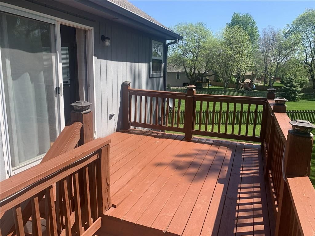 16385 W 156TH Terrace — photo 38