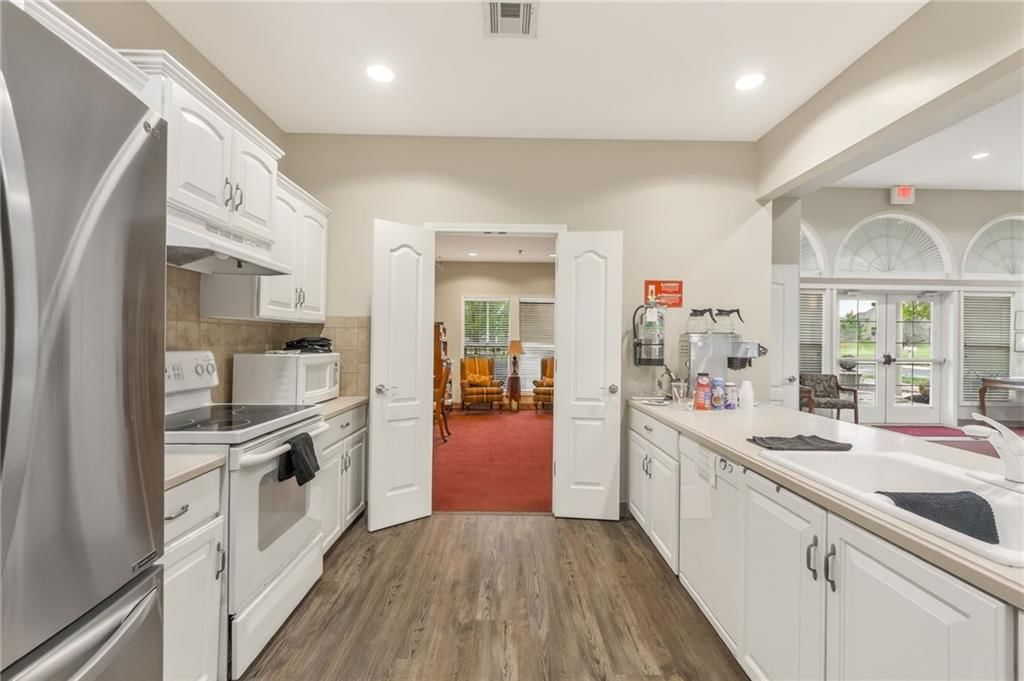 5409 W 145 Street — photo 45