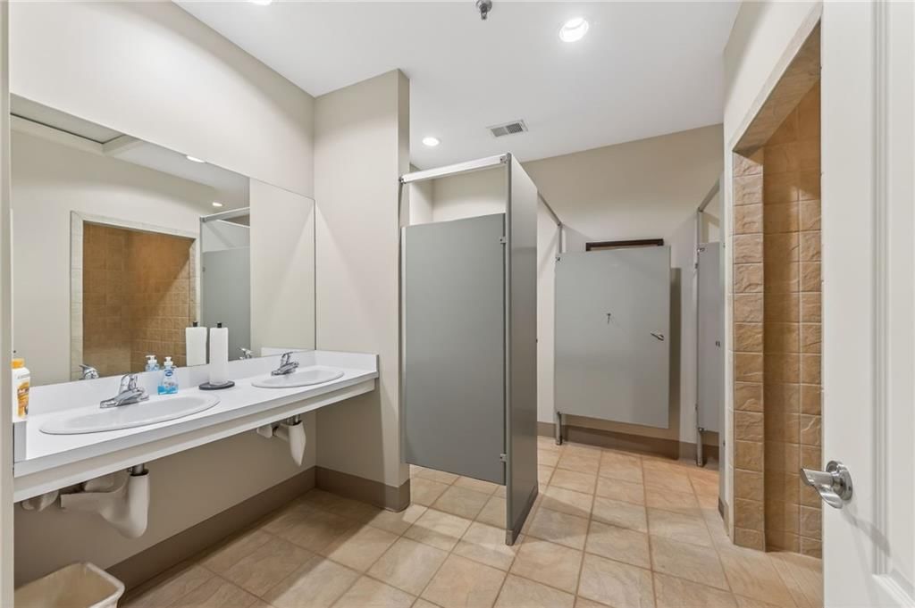 5409 W 145 Street — photo 53