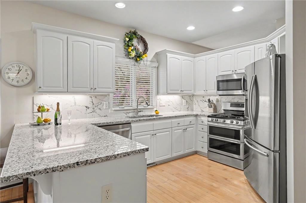 5727 Villa Drive — photo 14