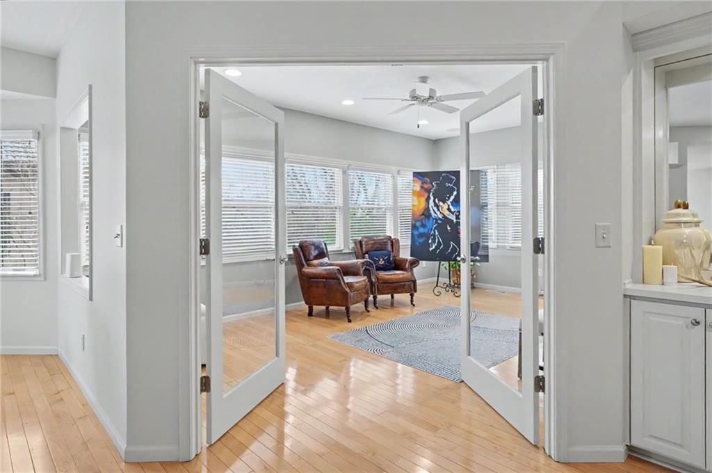 5727 Villa Drive — photo 21